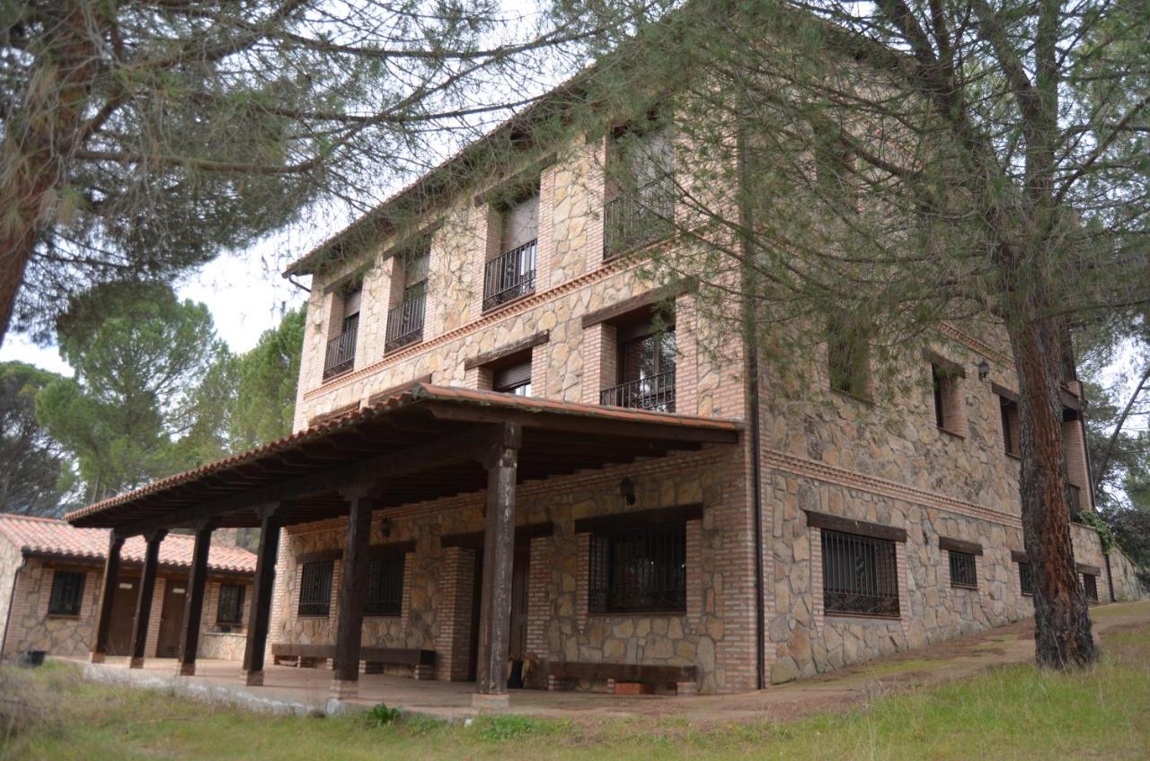 Casa Valdesanmartin - Country House, 10500Sqm, Pool, Paddel & Bbq El Tiemblo Exterior foto